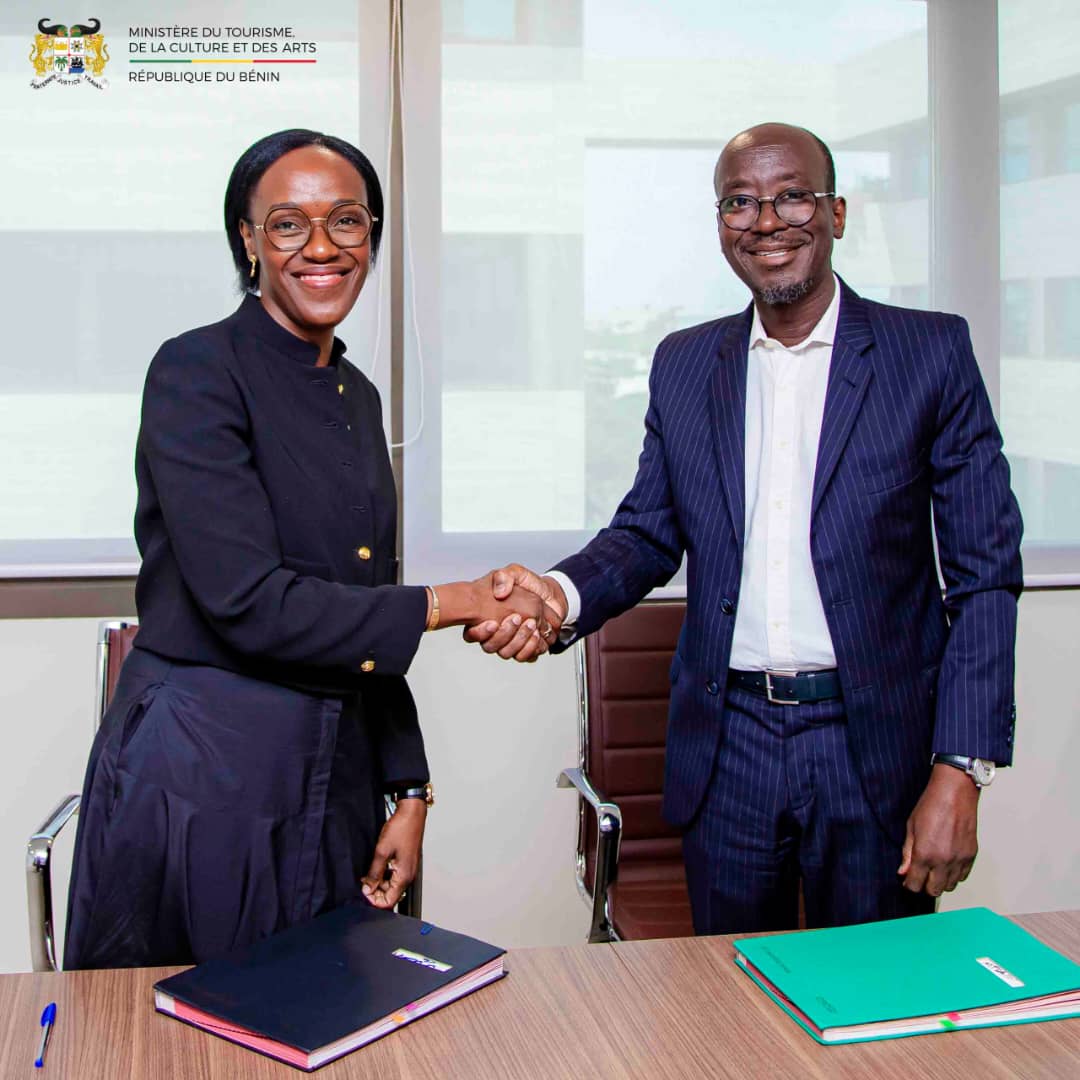 First slidePOST_69ab0268a880069ab0268a8801.jpg